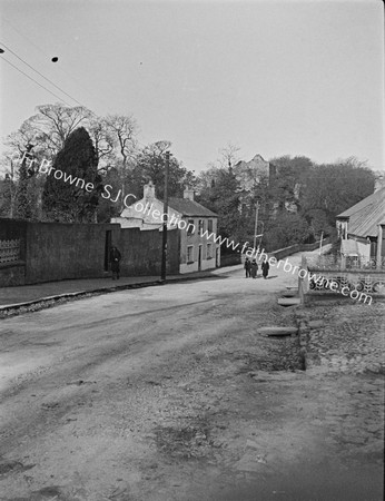 DECORATED ROADS